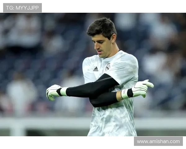 库尔图瓦：守护球门的传奇门将与他的辉煌职业生涯探秘