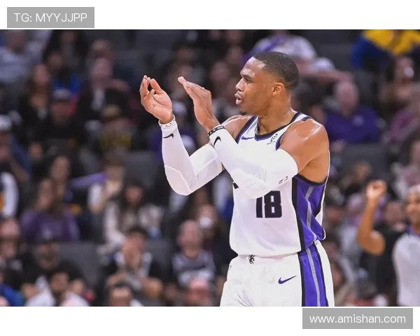 拉塞尔威斯布鲁克的篮球传奇与职业生涯的转折点分析