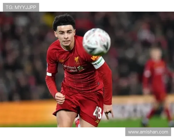 格雷茨卡的足球之路与未来展望：从天才少年到中场核心的成长历程