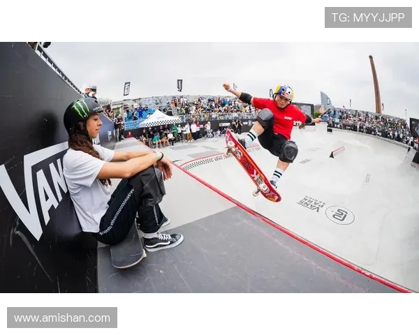 上海极限运动队在世界滑板锦标赛中以54分领先其他队伍